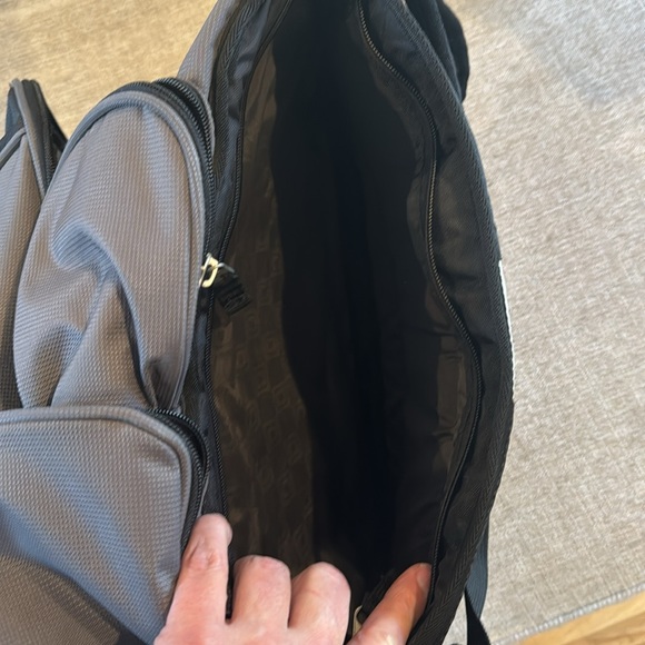 Used OGIO Laptop Backpack - Picture 4 of 5